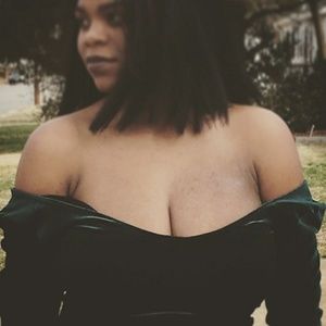 Emarld darling crop top